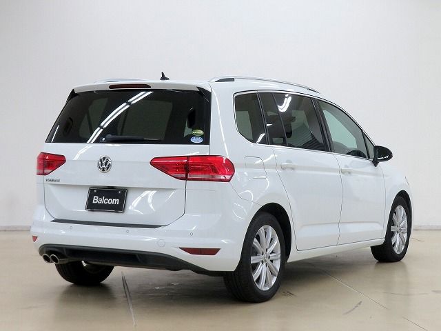VolksWagen GOLF TOURAN 2018-05 12208-1
