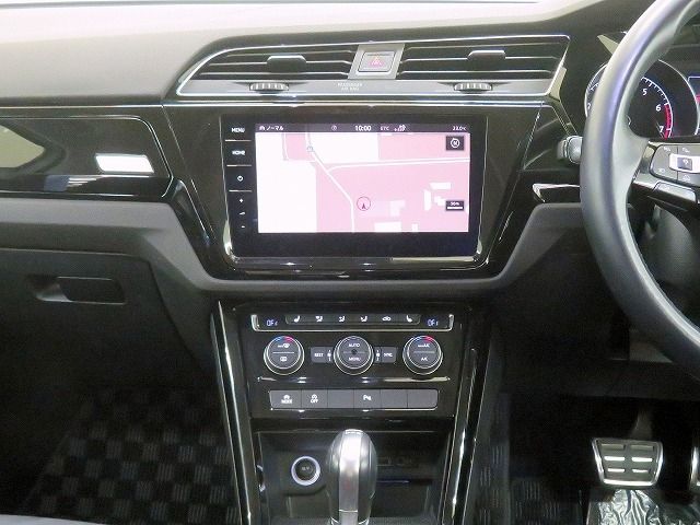 VolksWagen GOLF TOURAN 2018-05 12208-3
