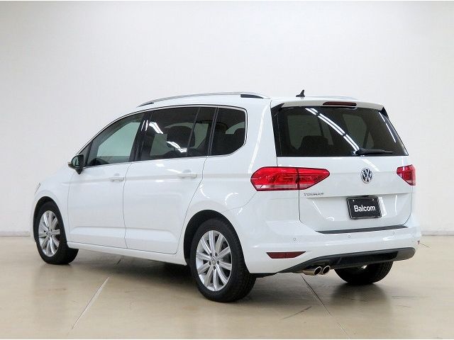 VolksWagen GOLF TOURAN 2018-05 12208-16