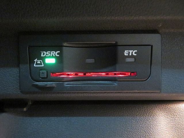 VolksWagen GOLF TOURAN 2018-05 12208-9