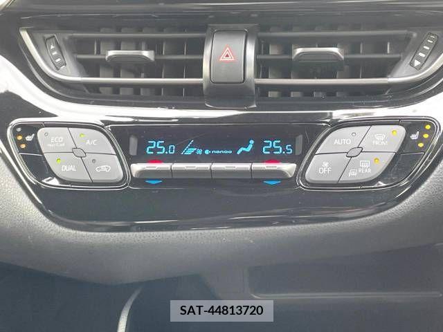 Toyota C-HR 2017-11 294993-6