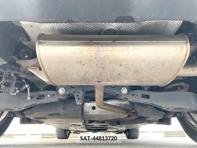 Toyota C-HR 2017-11 294993-16