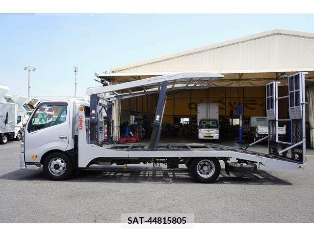Hino DUTRO 2018-07 359473-2