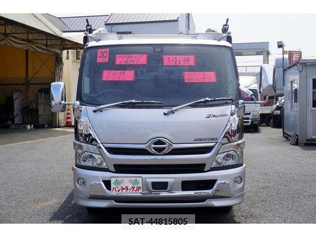Hino DUTRO 2018-07 359473-1