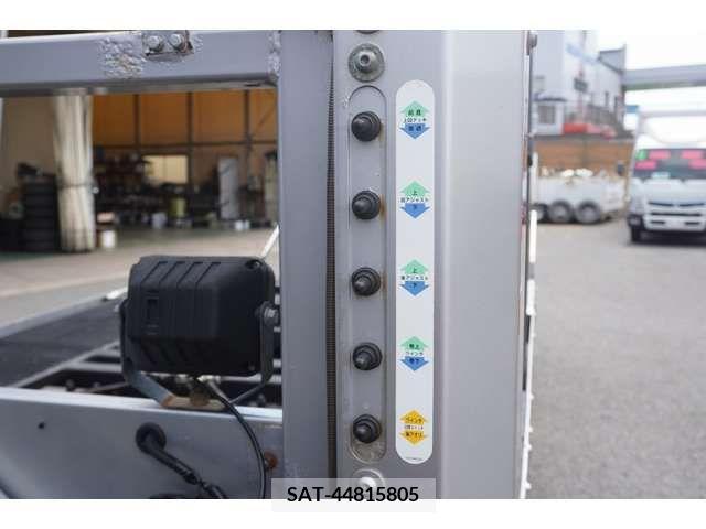 Hino DUTRO 2018-07 359473-15