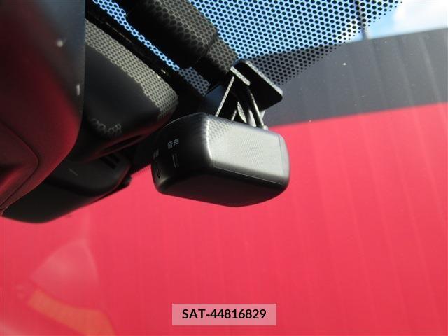 Nissan LEAF 2020-09 206141-16