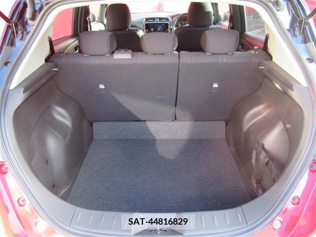 Nissan LEAF 2020-09 206141-7