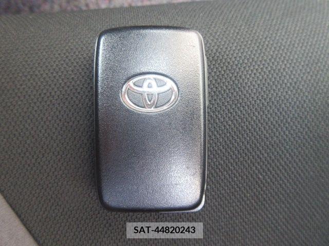 Toyota AQUA 2019-03 260669-18