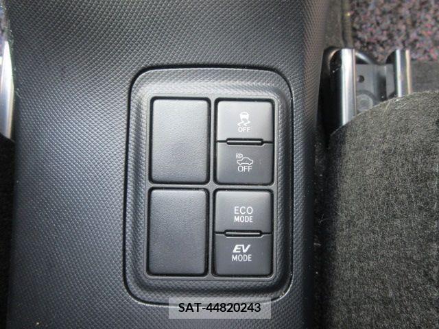 Toyota AQUA 2019-03 260669-14