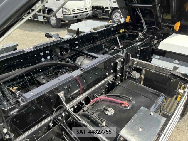Isuzu FORWARD 2024-05 360524-12