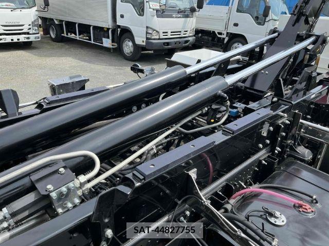 Isuzu FORWARD 2024-05 360524-7