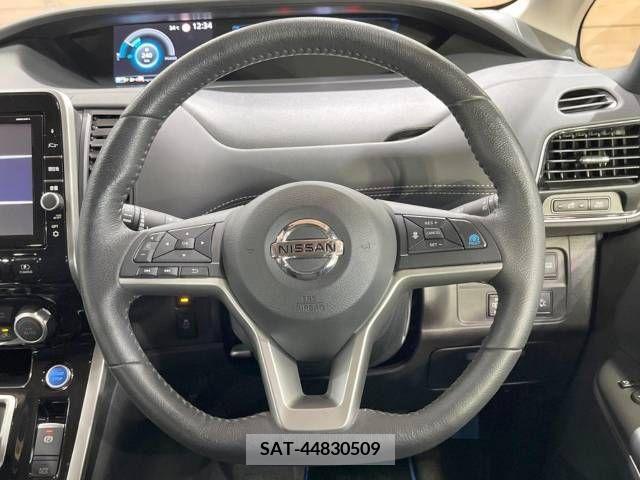 Nissan SERENA 2019-06 325020-11