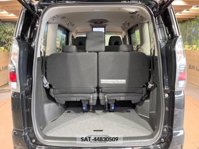 Nissan SERENA 2019-06 325020-10