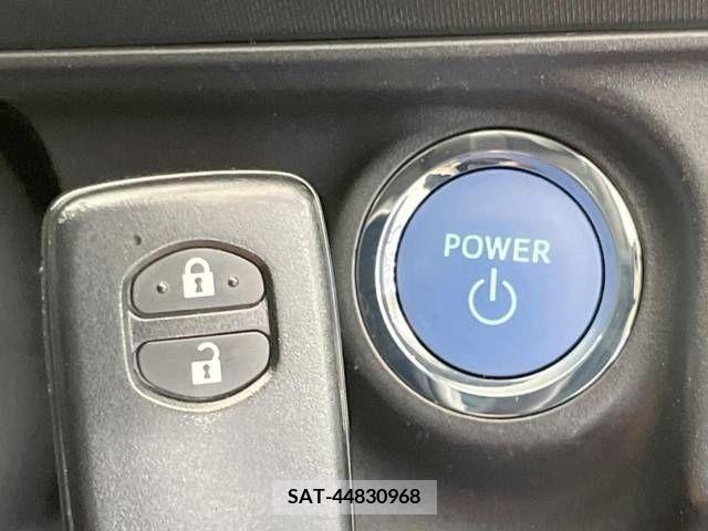 Toyota AQUA 2016-05 261166-4