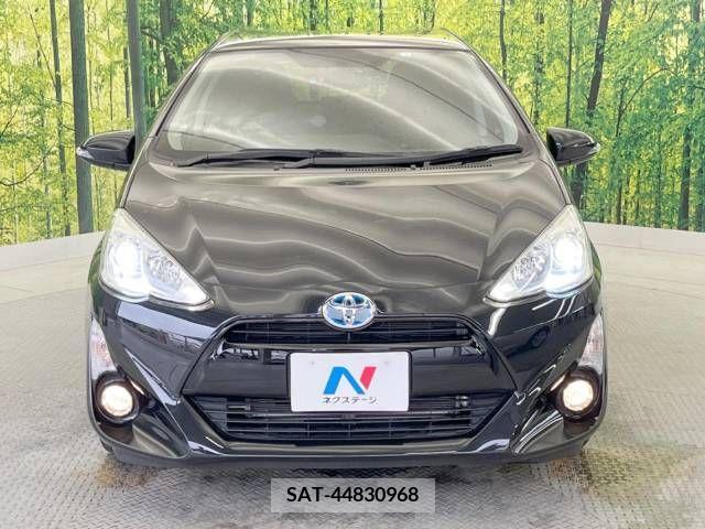 Toyota AQUA 2016-05 261166-14