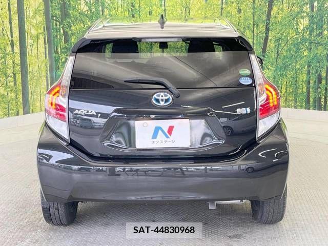 Toyota AQUA 2016-05 261166-15