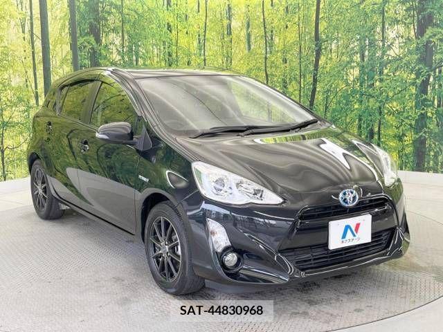Toyota AQUA 2016-05 261166-16