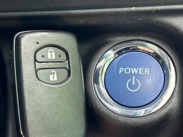 Toyota AQUA 2016-02 195630-7