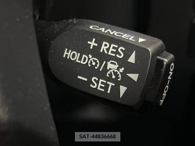 Toyota ALPHARD 2021-04 223971-6