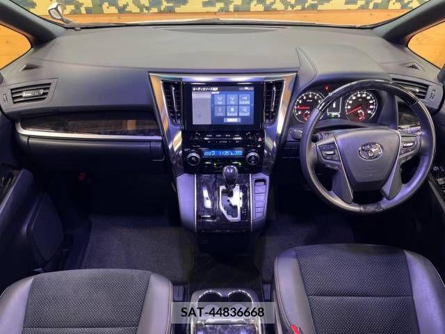 Toyota ALPHARD 2021-04 223971-1