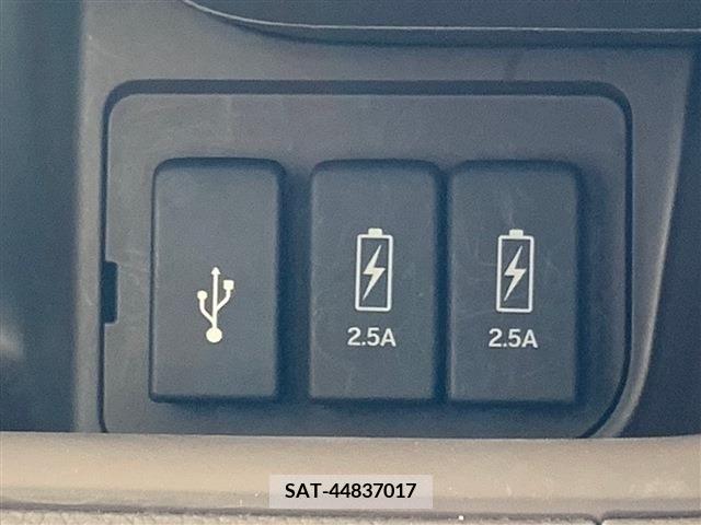 Honda N BOX 2023-03 380047-24