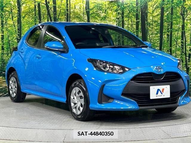 Toyota YARIS 2022-09 383481-16