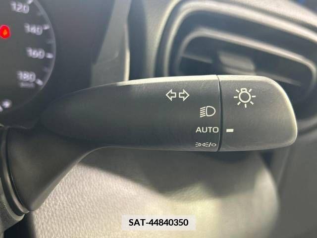 Toyota YARIS 2022-09 383481-6