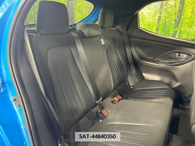 Toyota YARIS 2022-09 383481-9