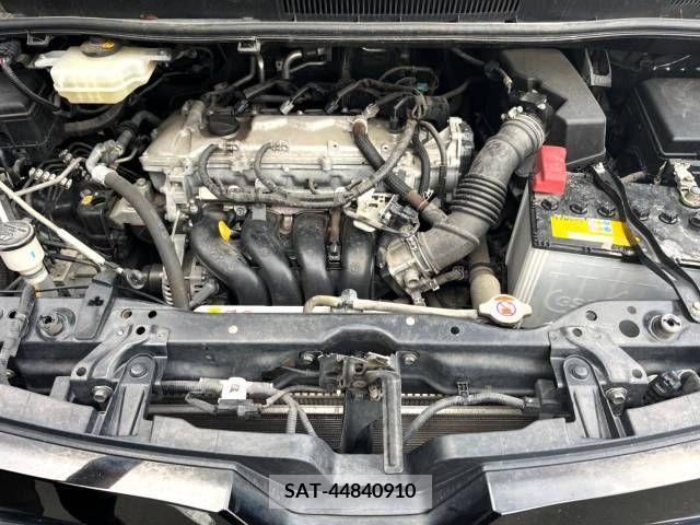 Toyota VOXY 2017-07 321529-17