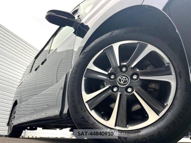 Toyota VOXY 2017-07 321529-13