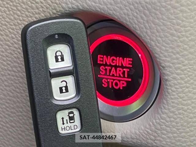 Honda N BOX 2018-02 306970-7