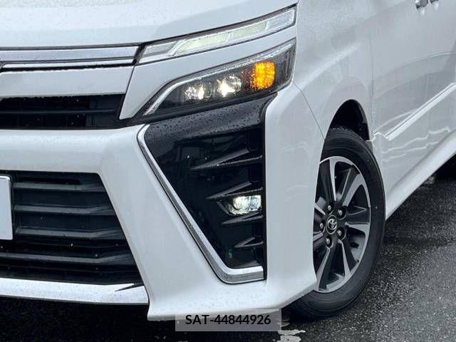 Toyota VOXY 2018-10 288919-13