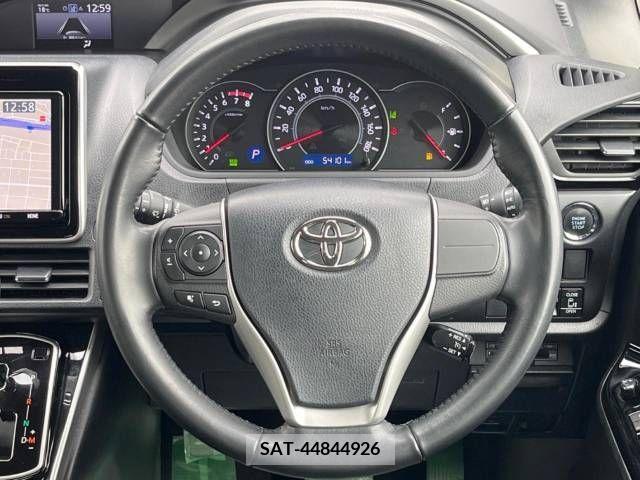 Toyota VOXY 2018-10 288919-12