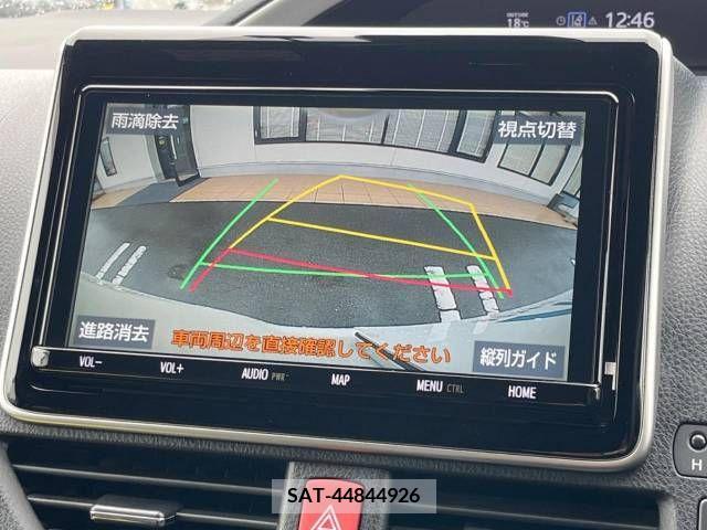 Toyota VOXY 2018-10 288919-5