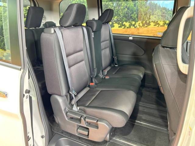 Nissan SERENA 2018-02 186381-8