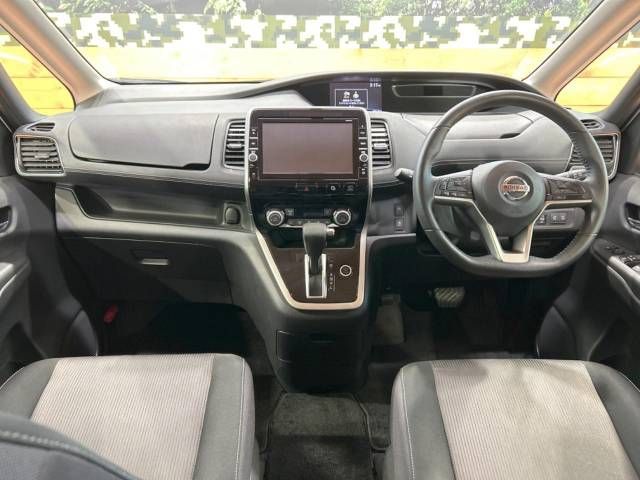 Nissan SERENA 2018-02 186381-1
