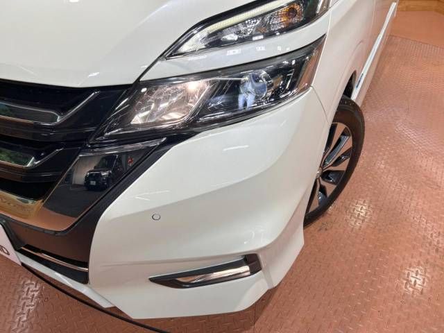Nissan SERENA 2018-02 186381-12