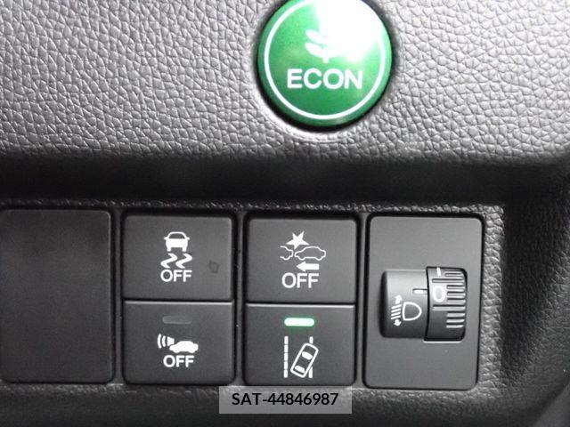 Honda FIT HYBRID 2020-03 209655-12