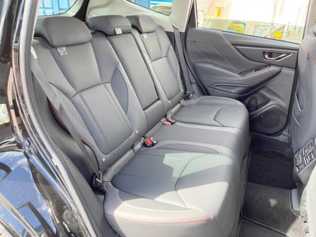 Subaru FORESTER 2022-03 16073-9