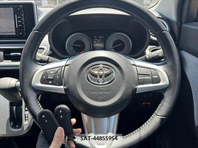 Toyota PIXIS JOY 2016-11 327808-5