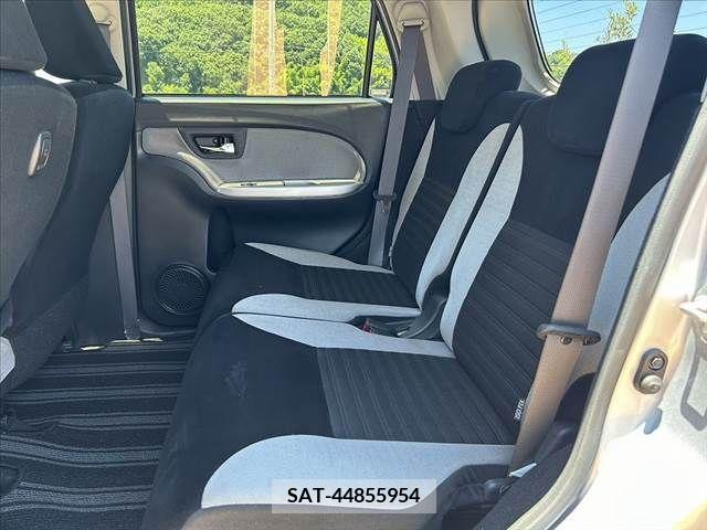 Toyota PIXIS JOY 2016-11 327808-17