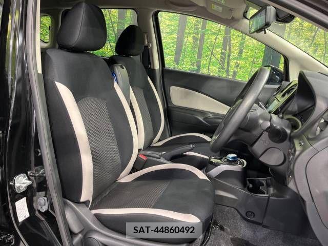 Nissan NOTE 2019-11 365276-8