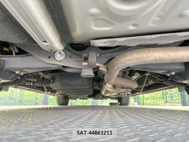 Toyota ALPHARD 2017-03 279803-19