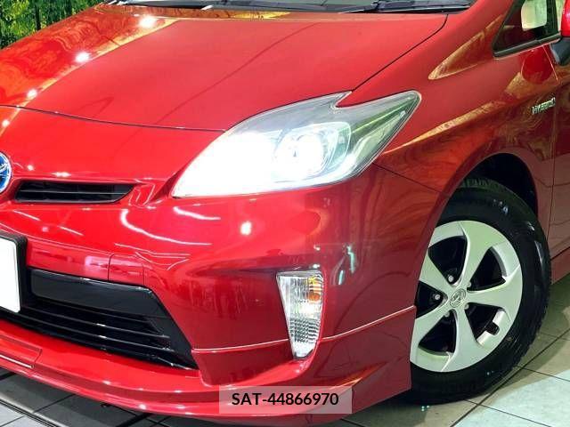 Toyota PRIUS 2013-10 255291-12