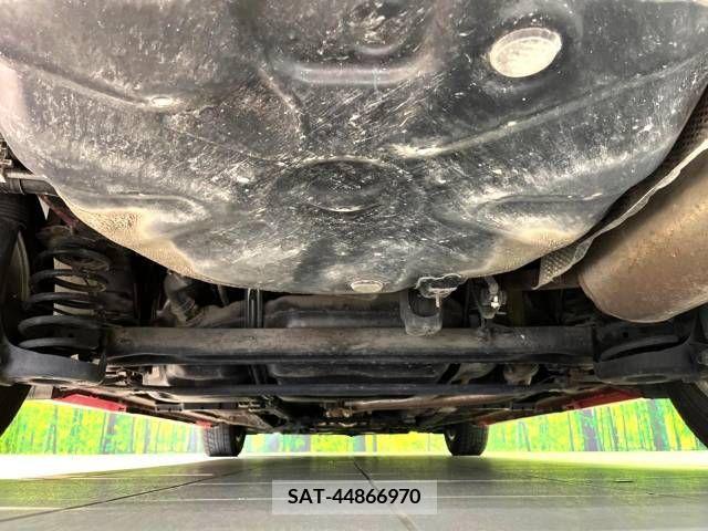 Toyota PRIUS 2013-10 255291-19