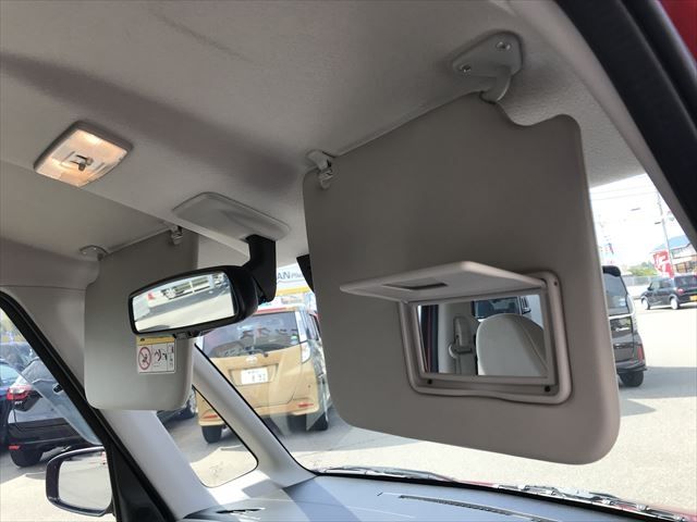 Nissan DAYZ ROOX 2018-10 15897-26