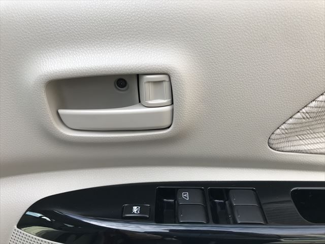 Nissan DAYZ ROOX 2018-10 15897-24