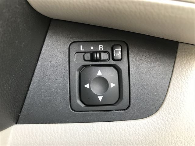 Nissan DAYZ ROOX 2018-10 15897-22