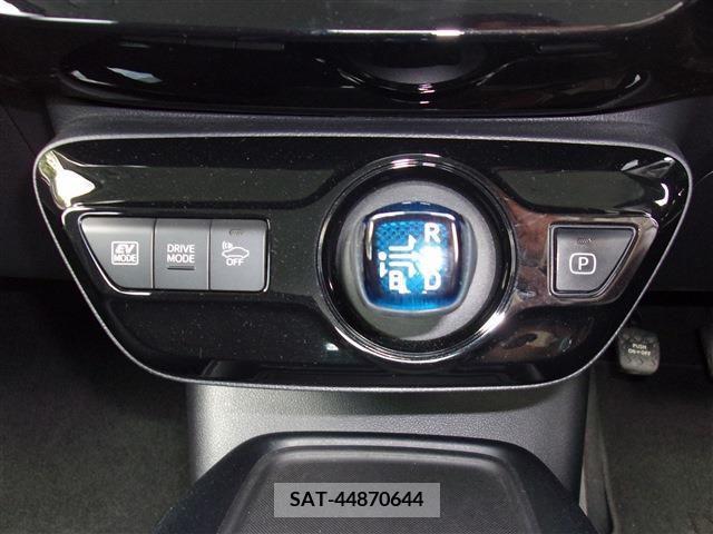 Toyota PRIUS 2019-06 200425-16