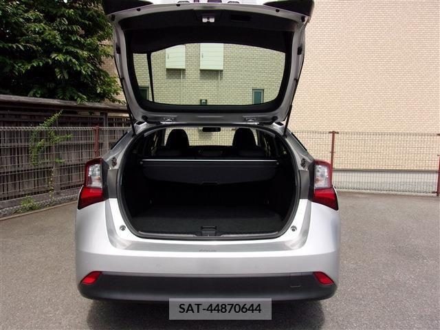 Toyota PRIUS 2019-06 200425-24
